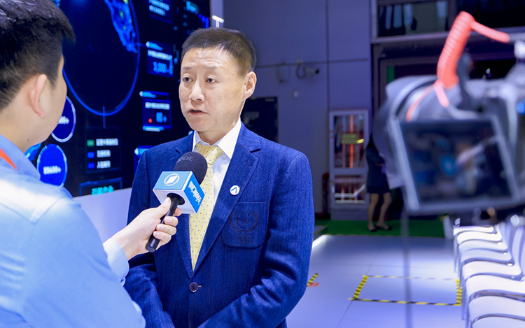 人力资源公司yl23411永利国际高级副总裁段立新接受媒体采访